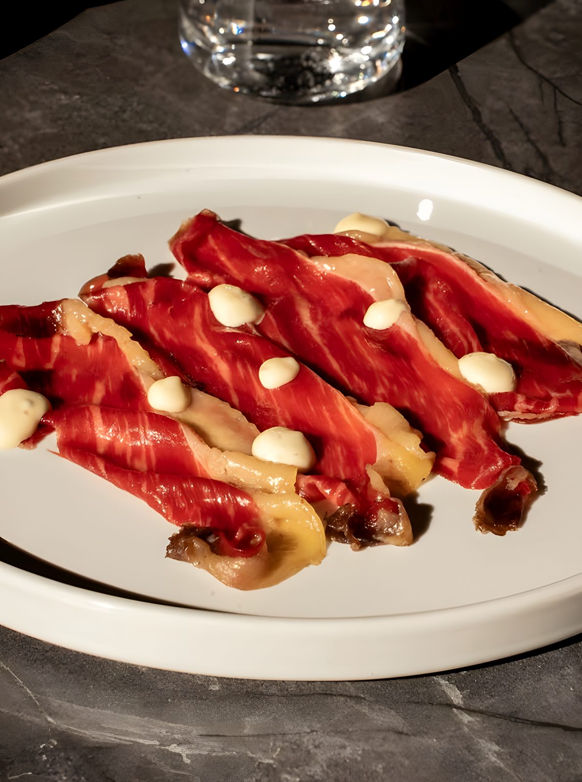 Carpaccio di picanha con salsa